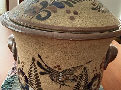 Hand-painted Terracotta Clay Mexican Bean Pot with Lid - Vintage Earthenware Crock