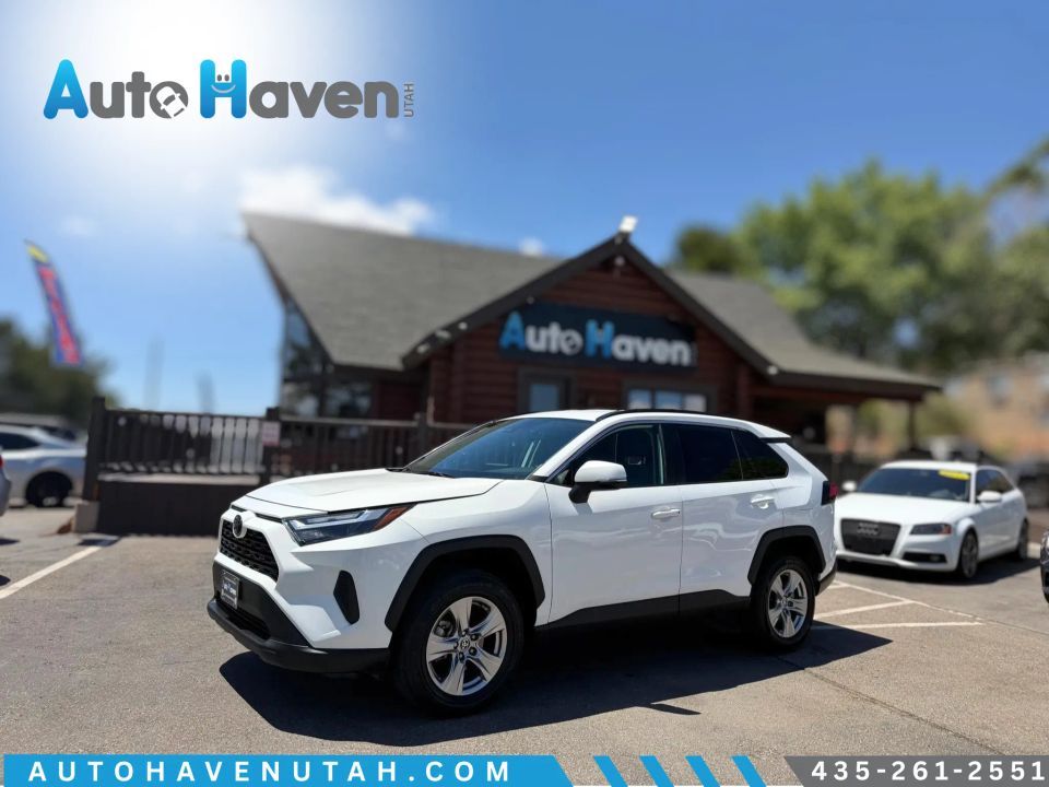 2022 Toyota RAV4 XLE