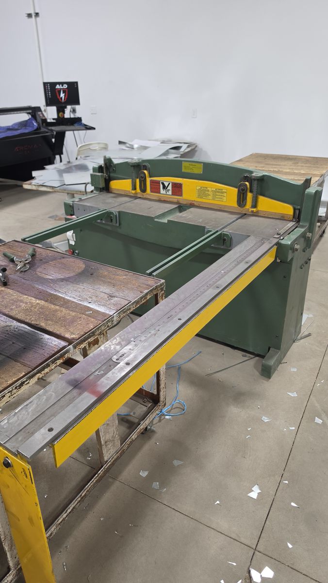 Tin Knocker TK H1652 hydraulic power shear