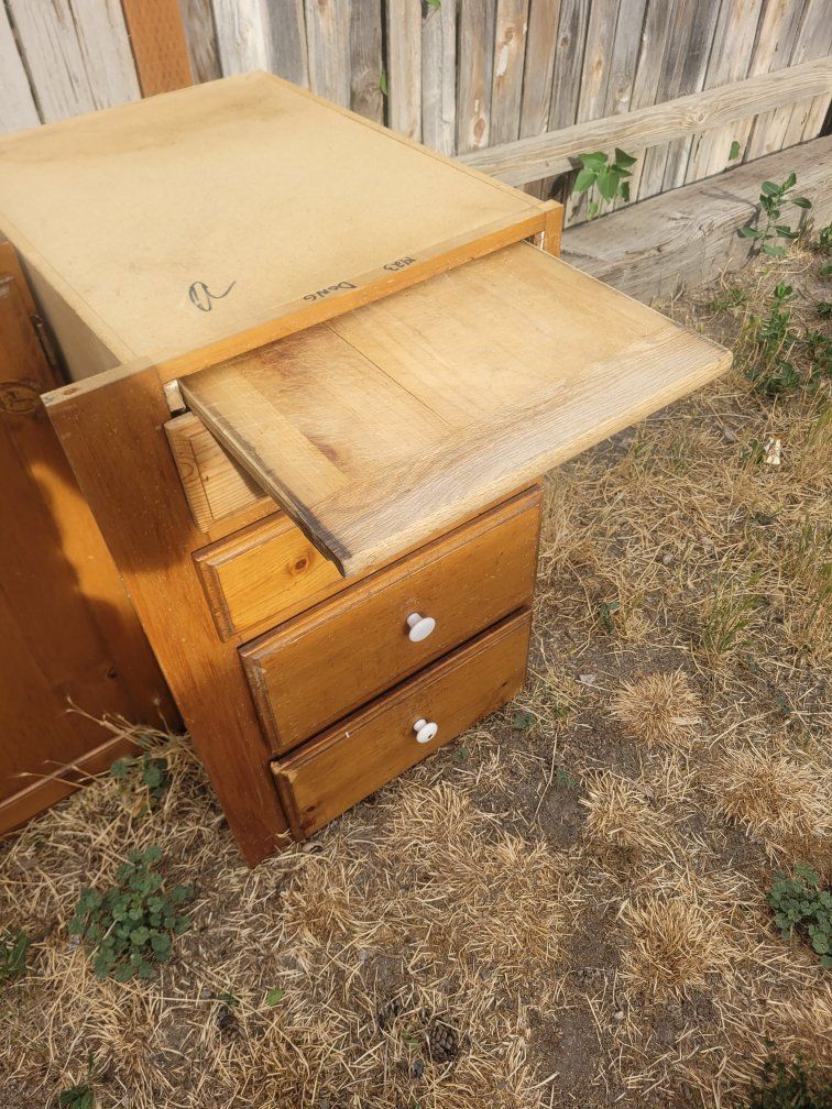 Vintage Wooden Kitchen Base Cabinet with Drawer and Doors, Light Wood Finish, White Knobs 11pcs