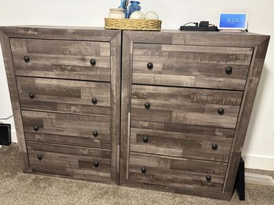 4 Drawer Dressers and nightstands