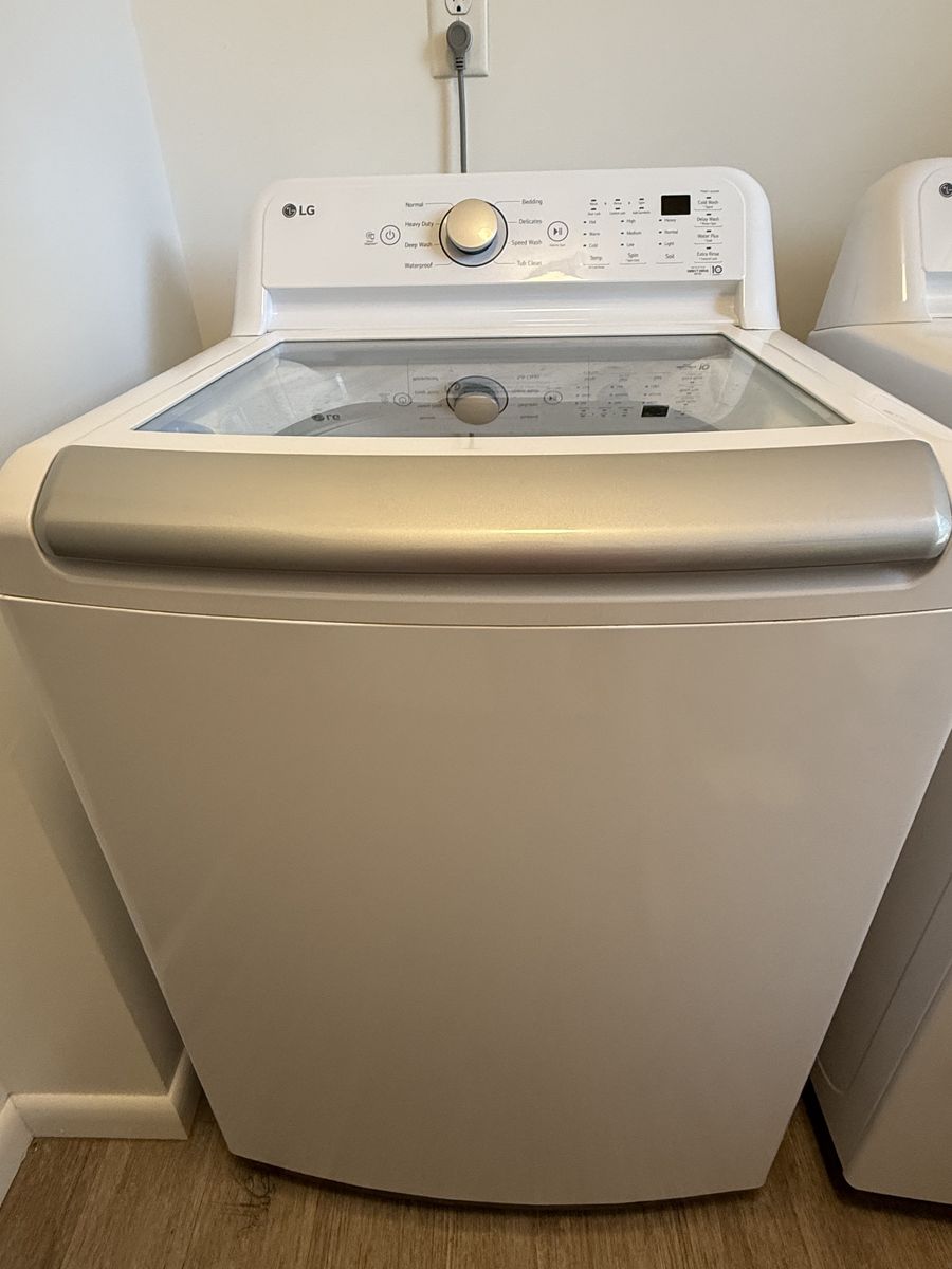 LG Washer And Dryer Set