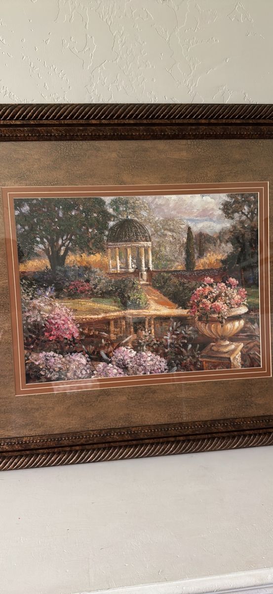 Main image 3