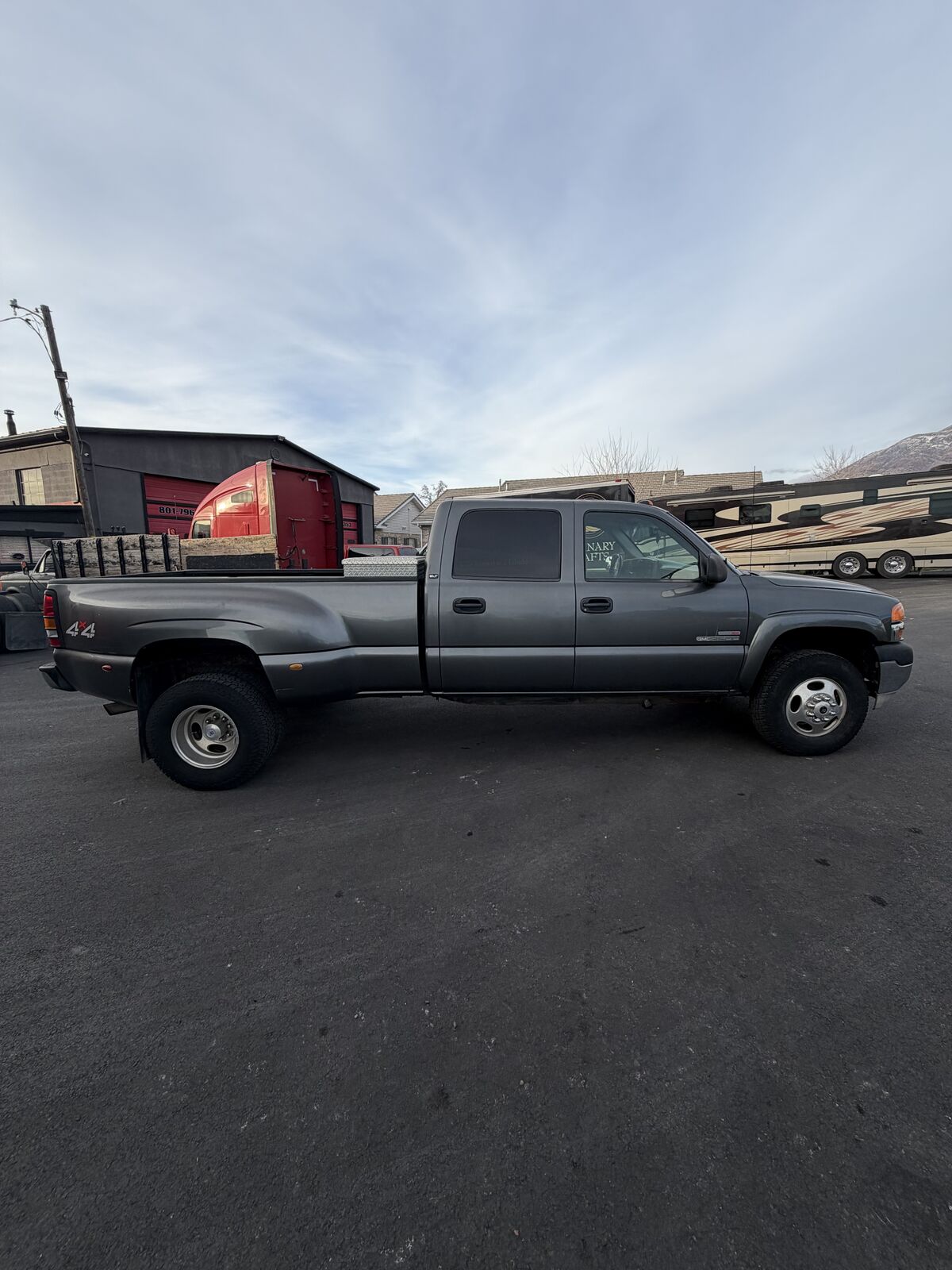 2002 GMC 3500 SLT