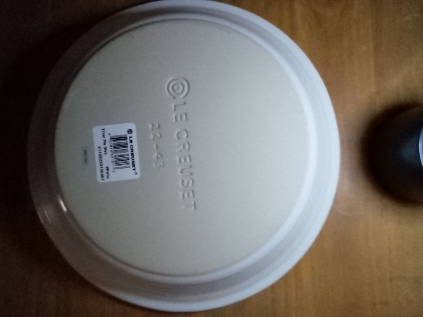 Le creuset pie dish new