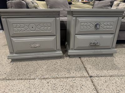 Nightstands / End Tables - Set of 2 with 2 Drawers