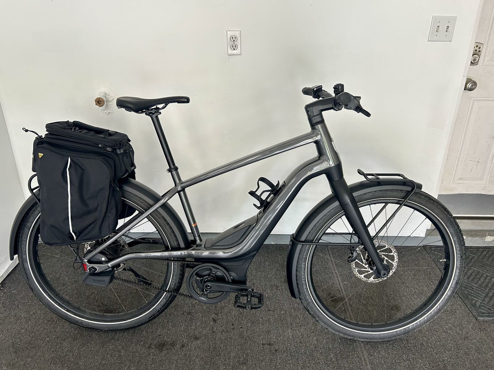 Serial 1 Rush City Speed 28MPH Size Large