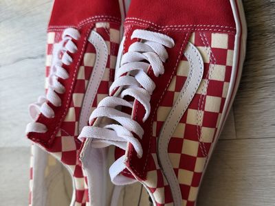 Vans Old Skool Red & White Checkerboard Skate Shoes (Size: Men's 8.5/Women's 10.0)