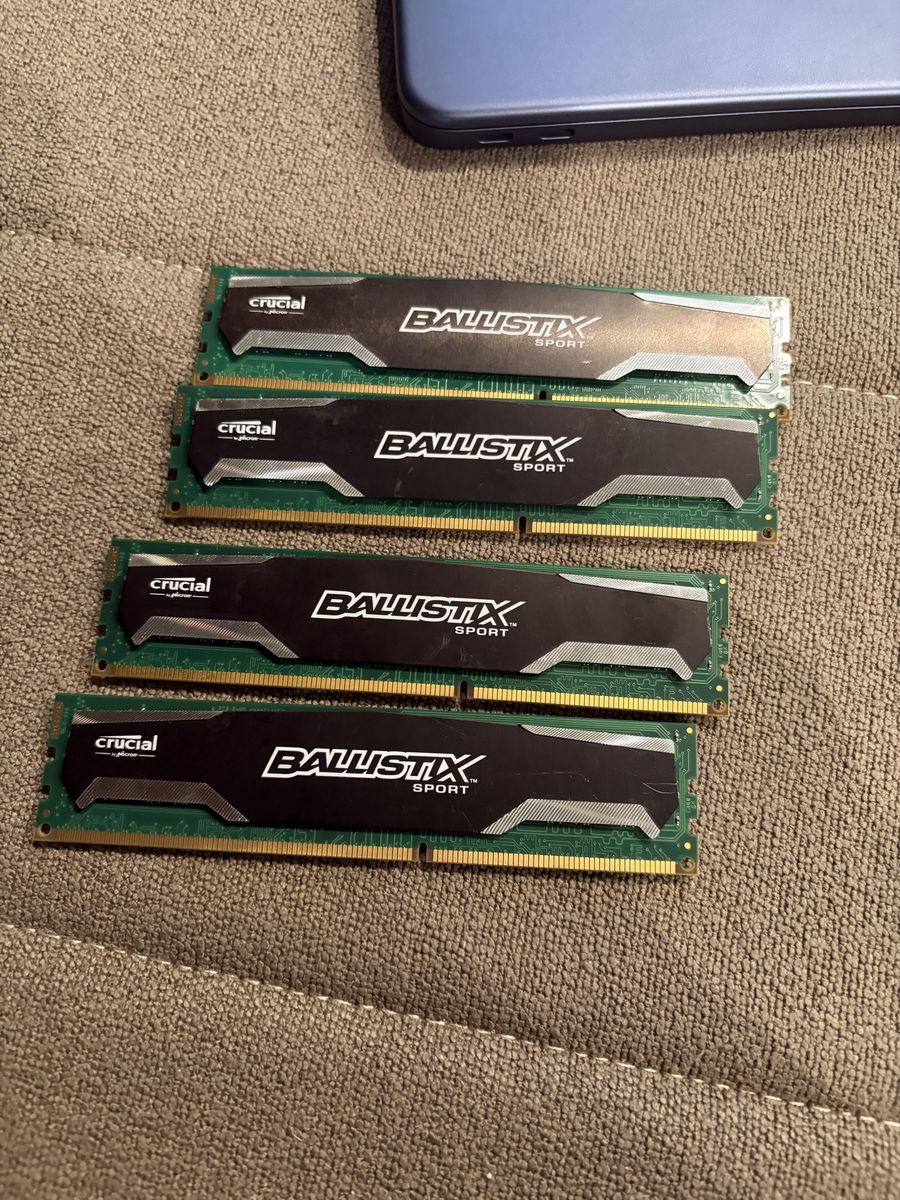 Crucial Ballistix Sport 16GB (4x4GB) DDR3-1600 Desktop RAM