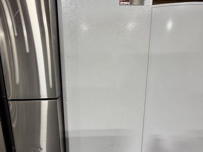 GOOD CONDITION FRIGIDAIRE UPRIGHT FREEZER 21CF