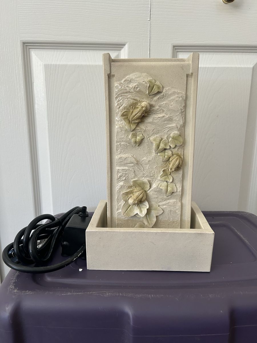 Indoor Tabletop Water Fountain with Frogs and Leaves Decor, 12-inch Tall