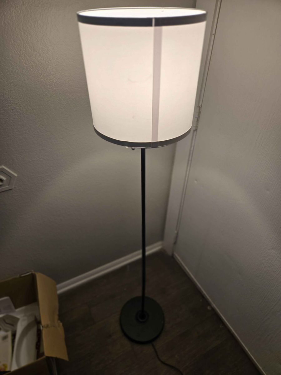 Walmart Mainstays Lamp
