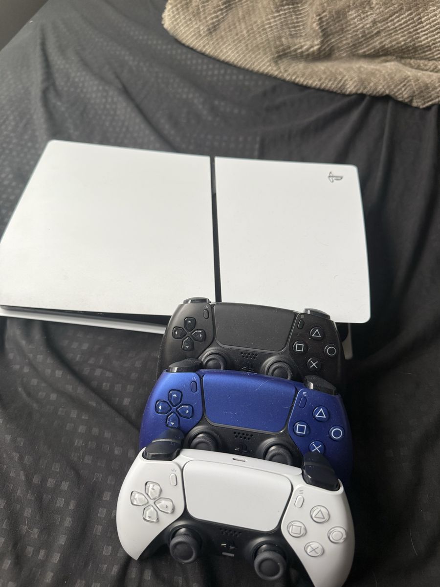 Sony PlayStation 5 Digital Edition Console 1TB Bundle with 3 DualSense Controllers
