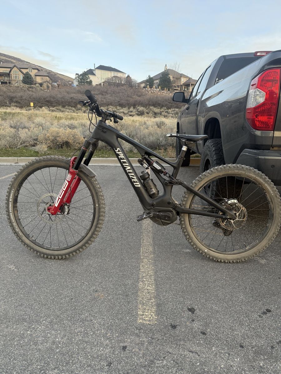 Specialized Levo Comp Carbon E-Mountain Bike - Custom Build, Size S4