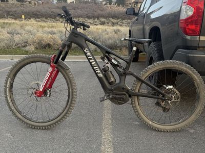 Specialized Levo Comp Carbon E-Mountain Bike - Custom Build, Size S4