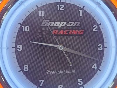 Snap-on Clock
