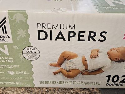 Member's Mark Premium Newborn Diapers (102 ct) & Pampers Swaddlers Newborn Diapers (2x20 ct)
