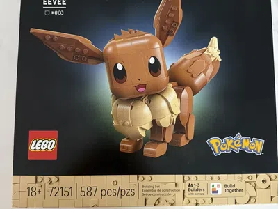 New - LEGO Pokémon Eevee - 72151 / 587 Pieces