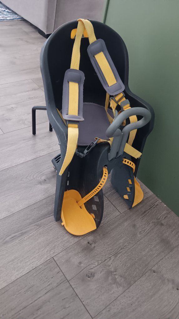 Front-Mounted Child Bike Seat with Frame Mount Hardware