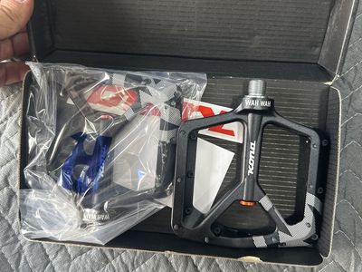 Kona Wah Wah 2 Alloy Platform Pedals - Black/Orange, New in Box