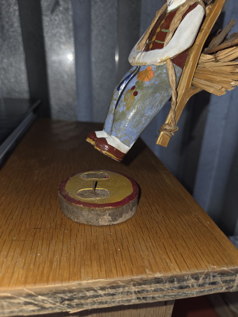 Main image 5