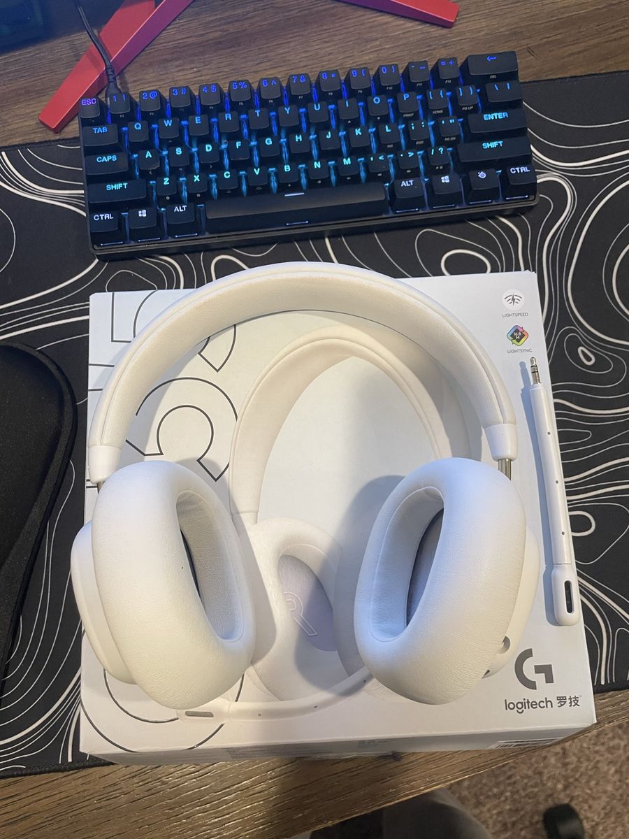 G735 Logitech gaming headset