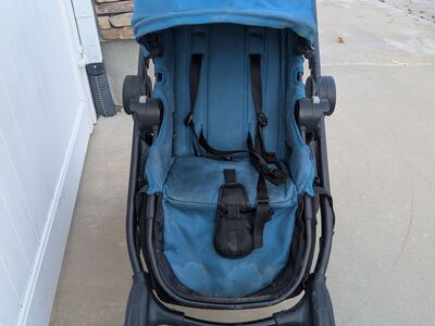 Baby Jogger City Select convertible stroller | Fits two kids | Graco car seat adapter included
