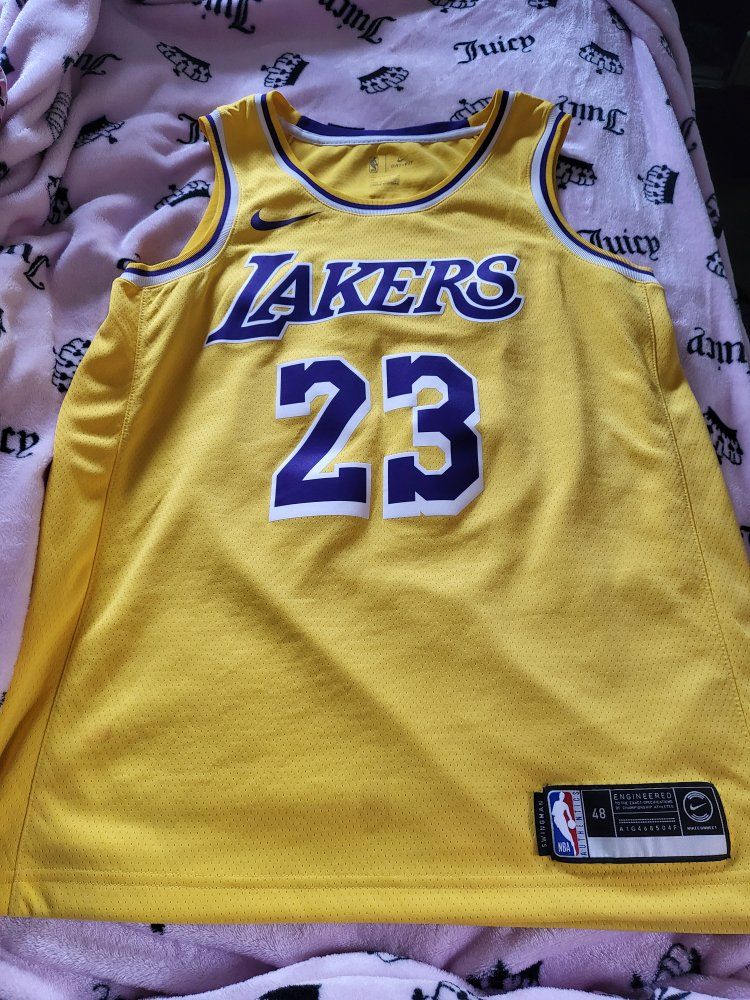 LeBron James Lakers 23 Jersey LARGE