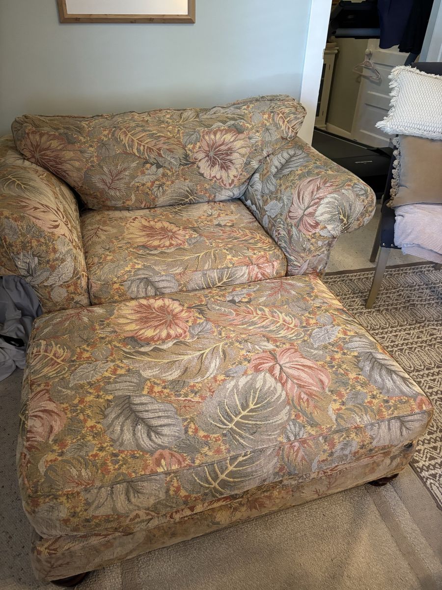 Main image 10