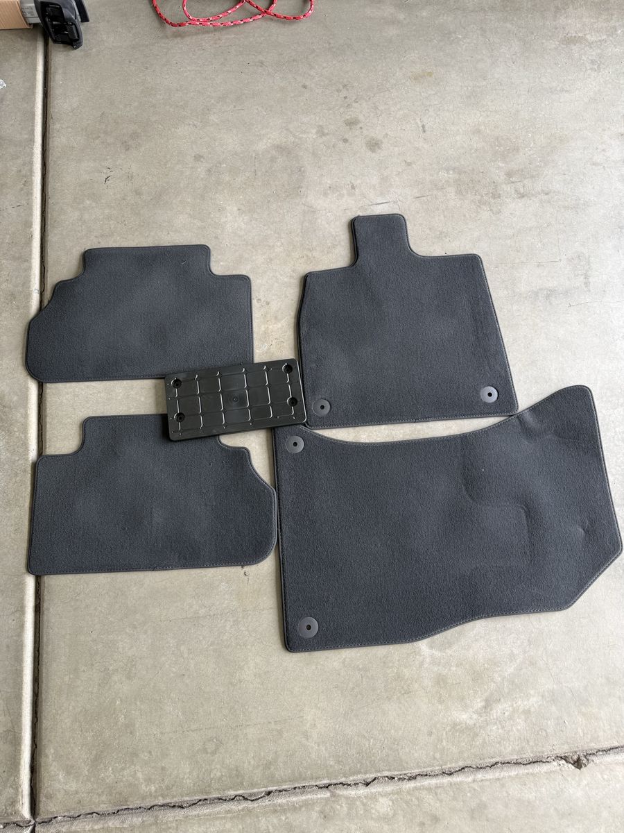 Brand new OEM 2022  Audi q5 floor mats