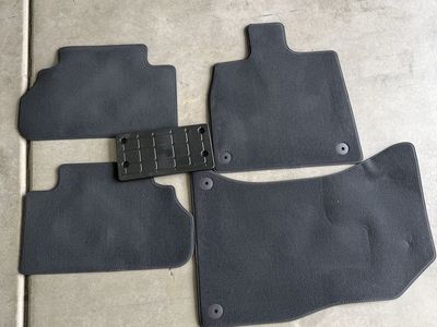 Brand new OEM 2022 Audi q5 floor mats