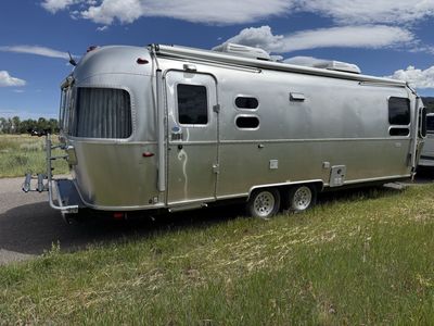Airstream Globetrotter 27fb