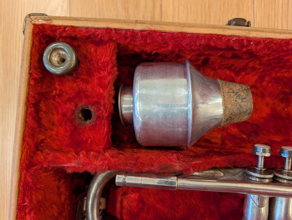 Main image 3