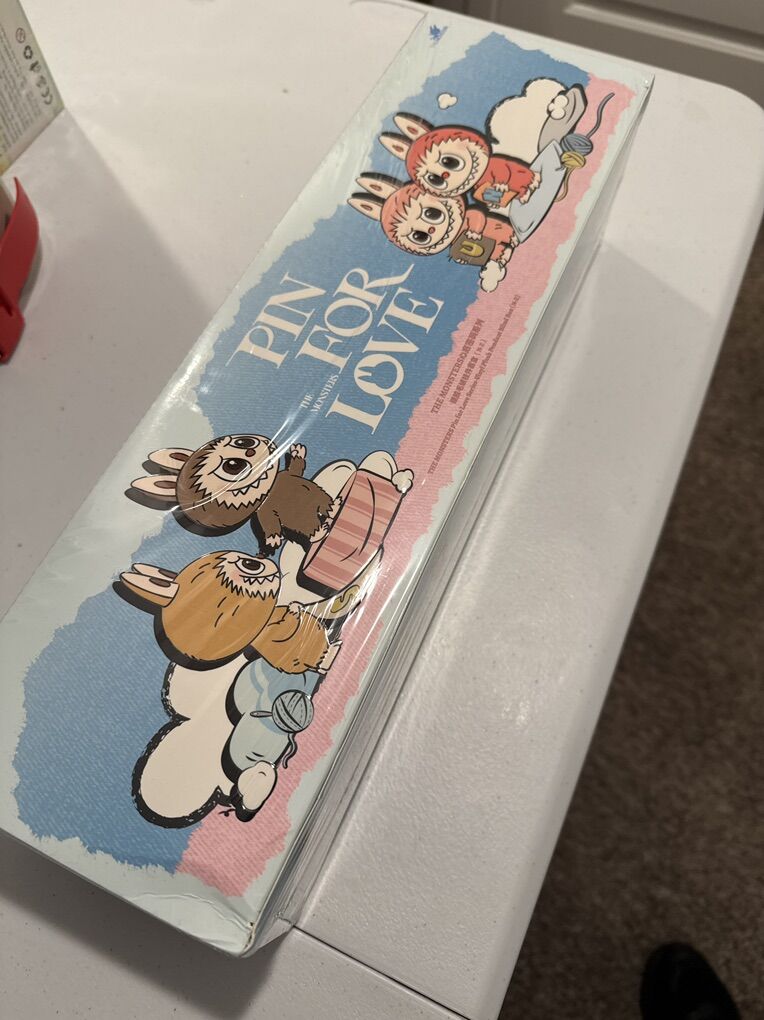 100% Authentic Pin For Love N-Z Case - Sealed! - labubu - Pop Mart