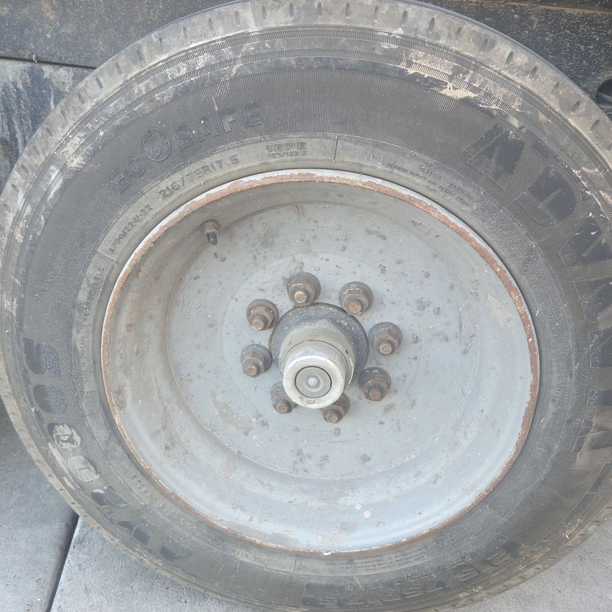 17.5 trailer wheel