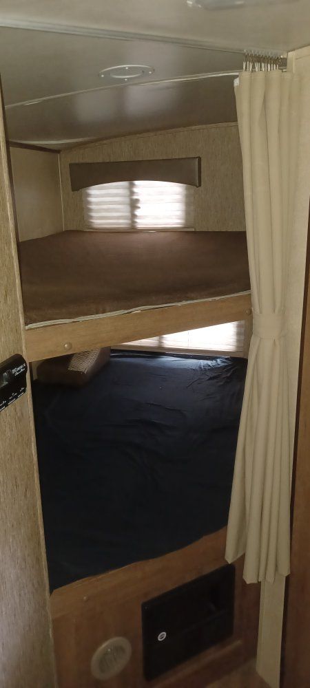 Main image 5