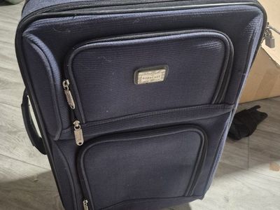 suite case