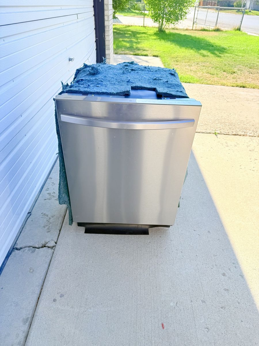 Brand new Samsung dishwasher
