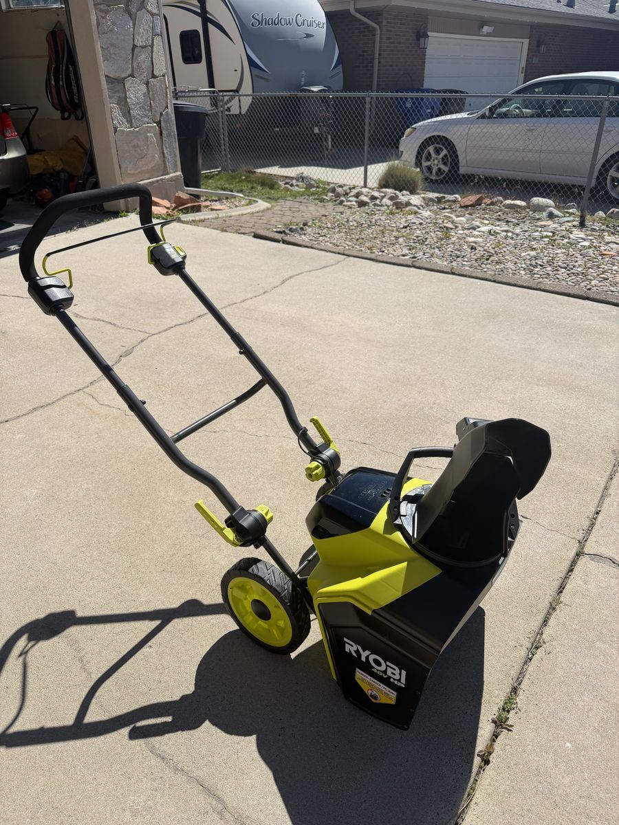 Ryobi 40V HP Brushless 18 Snow Blower