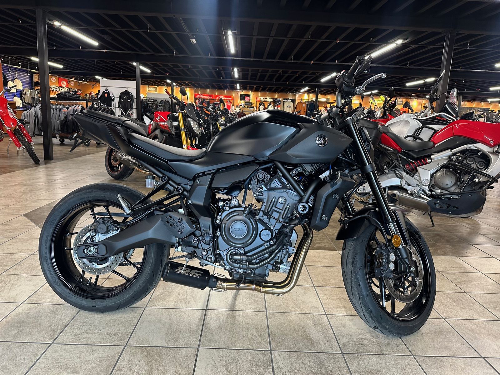 2025 YAMAHA MT-07 Matte Charcoal Black - UY01669