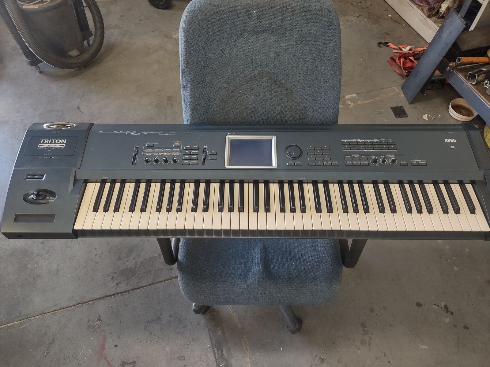 Korg Triton Extreme Workstation
