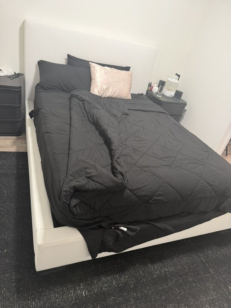 Modena Fabric Panel Bed RH