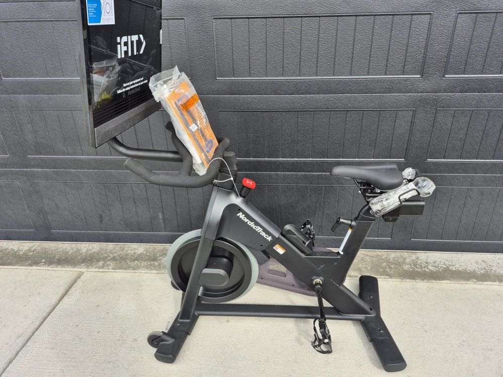 NordicTrack Studio Bike 24