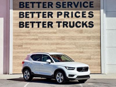 2021 Volvo XC40 T5 Momentum