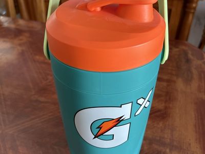 Gatorade Gx Sports Water Bottle Jug with handle in Teal Orange