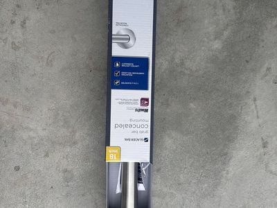 Glacier Bay 18 Inch Grab Bar with Concealed Mounting