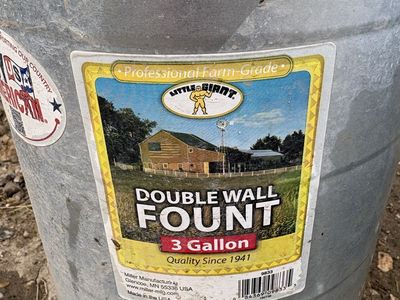 3 gallon Poultry Waterer