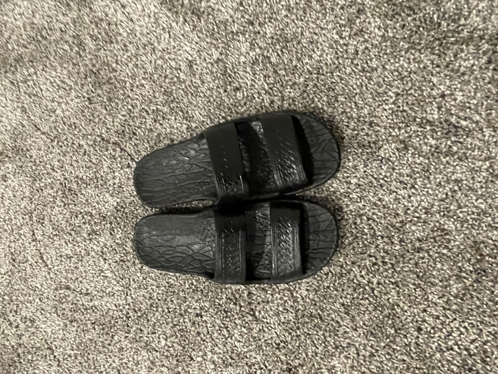 Women’s size 8 black Jandals