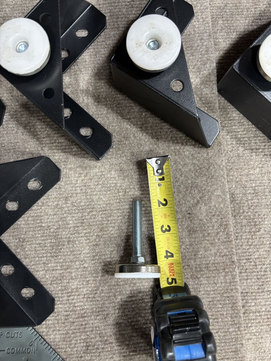 Corner Brackets / Adjustable