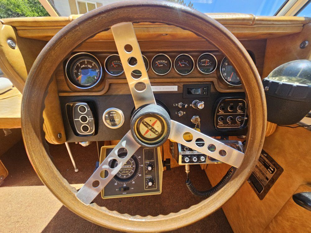 Main image 4